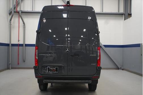2025 Mercedes-Benz Sprinter 2500 Standard Roof