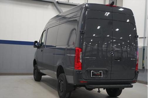 2025 Mercedes-Benz Sprinter 2500 Standard Roof