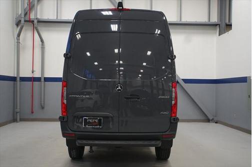 2025 Mercedes-Benz Sprinter 2500 Standard Roof
