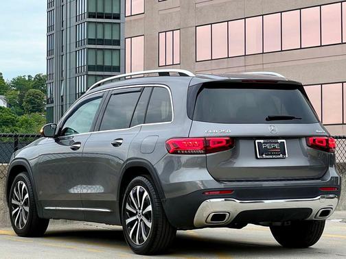 Mountain Grey Metallic 2021 Mercedes-Benz GLB 250 4MATIC