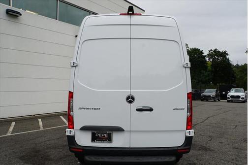 2025 Mercedes-Benz Sprinter 2500 Standard Roof