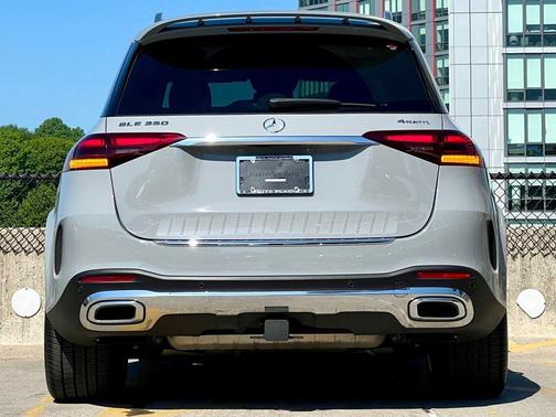 MANUFAKTUR Alpine Grey 2026 Mercedes-Benz GLE 350 4MATIC