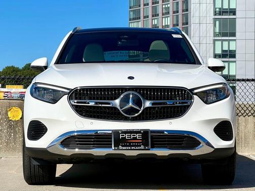 2025 Mercedes-Benz GLC 300 4MATIC