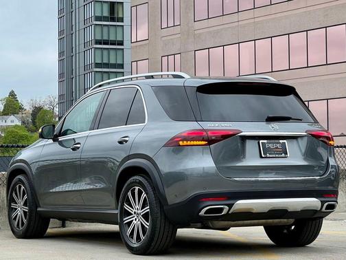 Selenite Grey Metallic 2026 Mercedes-Benz GLE 350 4MATIC