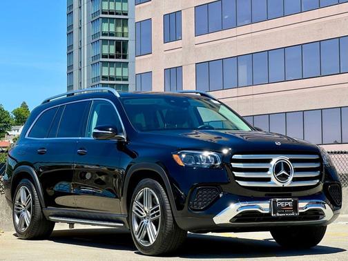 Black 2026 Mercedes-Benz GLS 450 4MATIC