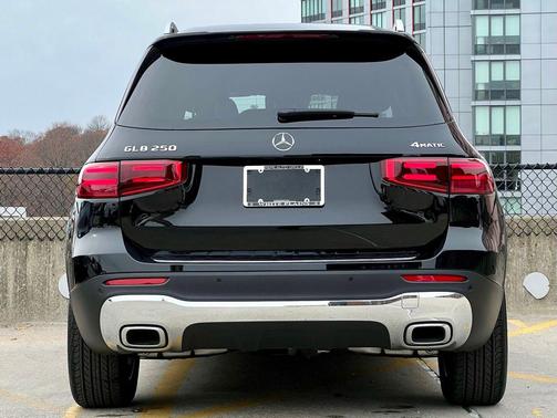 2025 Mercedes-Benz GLB 250 4MATIC