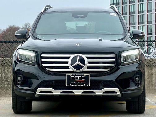 2025 Mercedes-Benz GLB 250 4MATIC