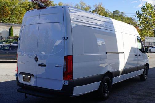 2025 Mercedes-Benz Sprinter 2500 High Roof