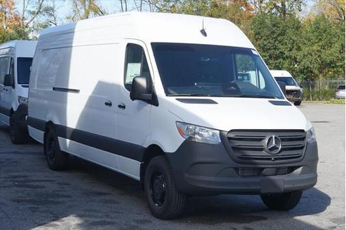 2025 Mercedes-Benz Sprinter 2500 High Roof