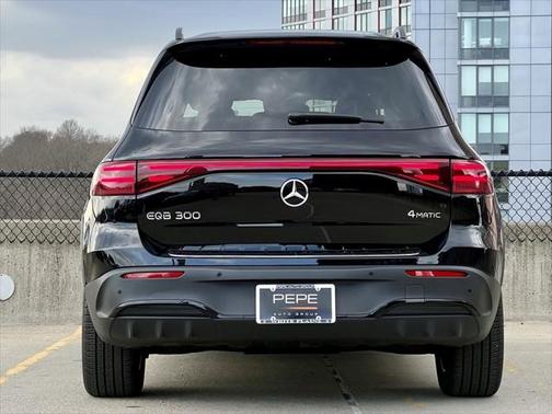 2024 Mercedes-Benz EQB 300 4MATIC