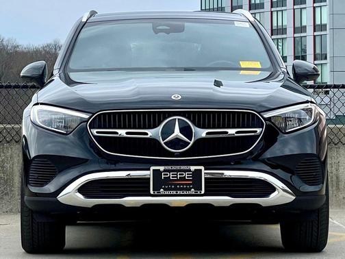 2026 Mercedes-Benz GLC 300 4MATIC