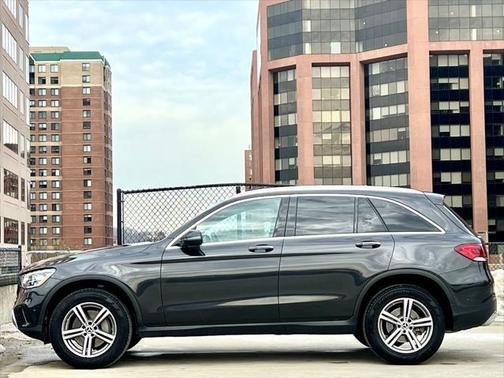 2022 Mercedes-Benz GLC 300 4MATIC