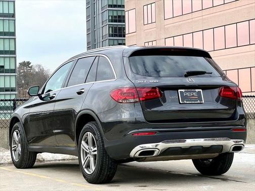 2022 Mercedes-Benz GLC 300 4MATIC