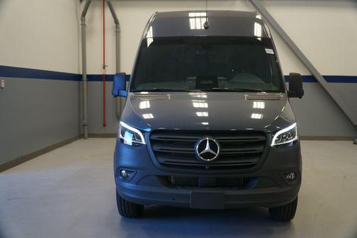 2026 Mercedes-Benz Sprinter 2500 Cargo 170 WB
