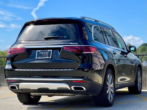 2023 Mercedes-Benz GLS 450 4MATIC