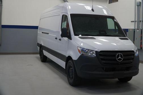 2026 Mercedes-Benz Sprinter 2500 Cargo 170 WB