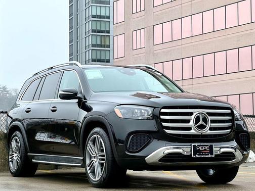 2026 Mercedes-Benz GLS 450 4MATIC