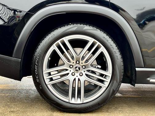 2026 Mercedes-Benz GLS 450 4MATIC