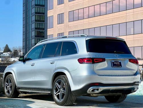 2022 Mercedes-Benz GLS 450 4MATIC