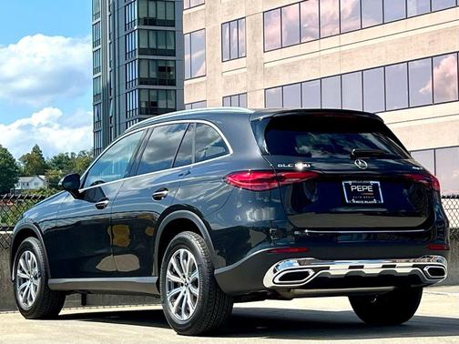 2025 Mercedes-Benz GLC 300 4MATIC