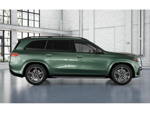 MANUFAKTUR Ireland Mid Green Metallic 2026 Mercedes-Benz GLS 450 4MATIC