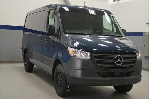 2025 Mercedes-Benz Sprinter 2500 Standard Roof