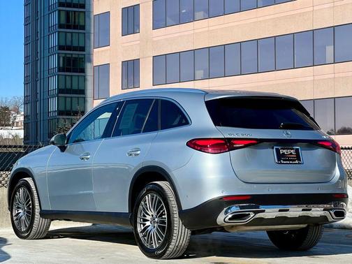 2026 Mercedes-Benz GLC 300 4MATIC