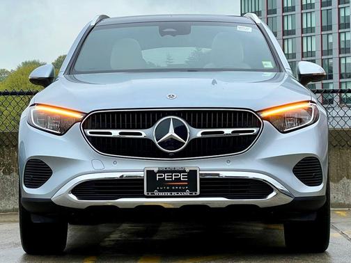 Cirrus Silver Metallic 2026 Mercedes-Benz GLC 300 4MATIC