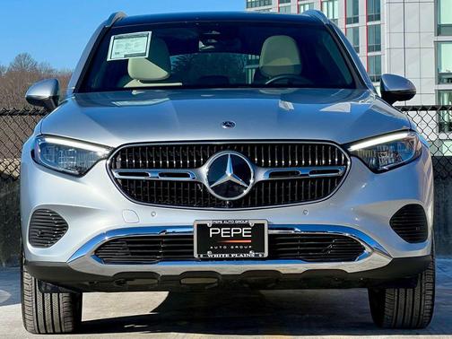 2026 Mercedes-Benz GLC 300 4MATIC