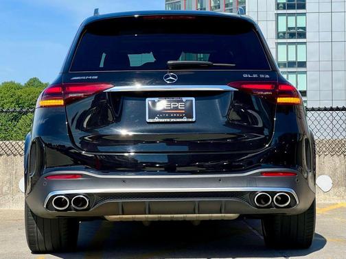 Obsidian Black Metallic 2024 Mercedes-Benz AMG GLE 53 4MATIC+