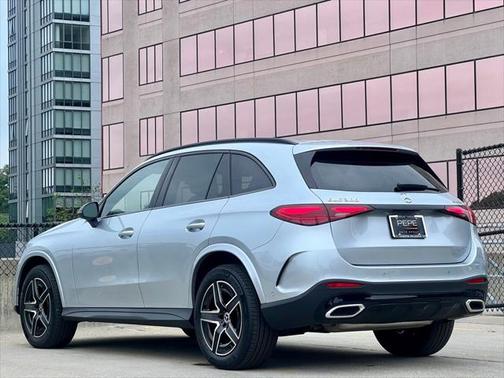 2025 Mercedes-Benz GLC 300 4MATIC