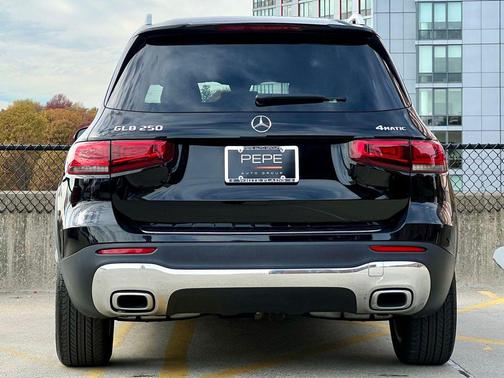 2021 Mercedes-Benz GLB 250 4MATIC
