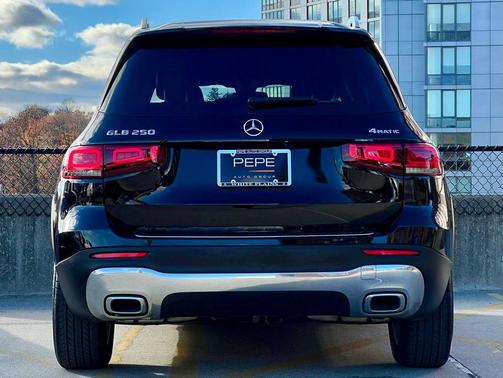 2021 Mercedes-Benz GLB 250 4MATIC