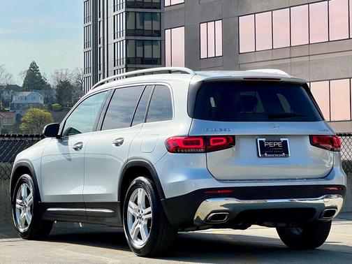 2023 Mercedes-Benz GLB 250 4MATIC