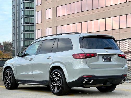 2024 Mercedes-Benz GLS 450 4MATIC