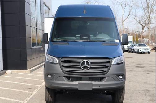 2025 Mercedes-Benz Sprinter 2500 Standard Roof