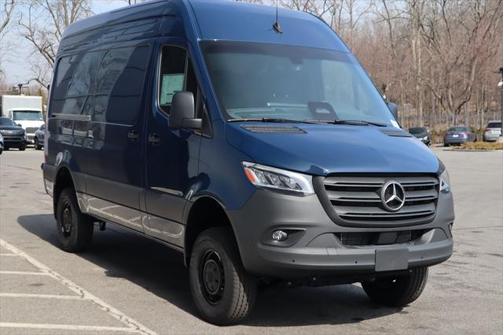 2025 Mercedes-Benz Sprinter 2500 Standard Roof