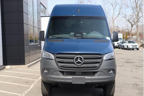 2025 Mercedes-Benz Sprinter 2500 Standard Roof