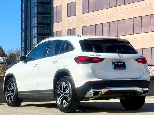 2026 Mercedes-Benz GLA 250 4MATIC