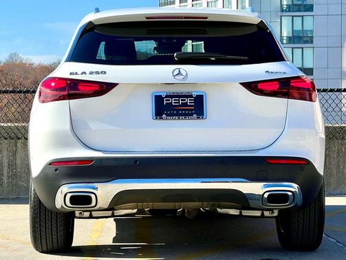 2026 Mercedes-Benz GLA 250 4MATIC