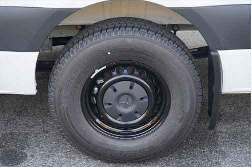 2025 Mercedes-Benz Sprinter 2500 High Roof