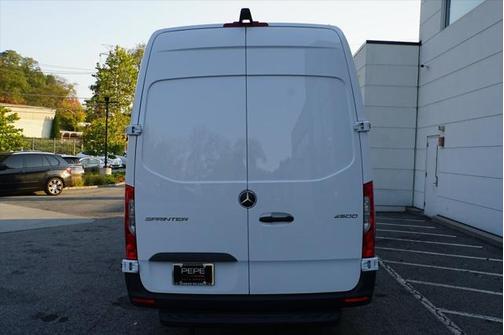 2025 Mercedes-Benz Sprinter 2500 High Roof
