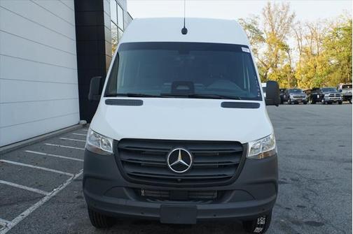 2025 Mercedes-Benz Sprinter 2500 High Roof