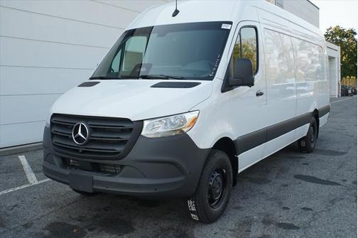 2025 Mercedes-Benz Sprinter 2500 High Roof