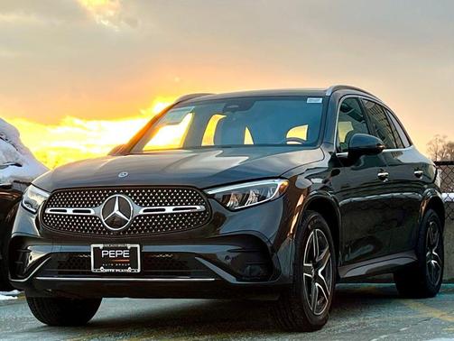 2026 Mercedes-Benz GLC 300 4MATIC