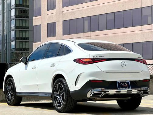 Polar White 2025 Mercedes-Benz GLC 300 4MATIC Coupe