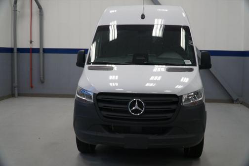 2025 Mercedes-Benz Sprinter 2500 Standard Roof