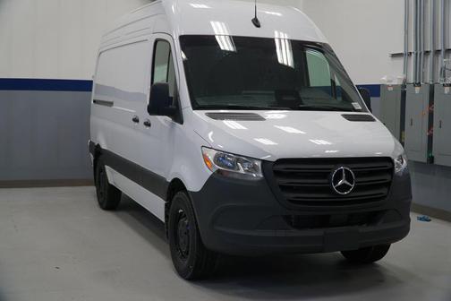 2025 Mercedes-Benz Sprinter 2500 Standard Roof