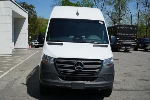 2025 Mercedes-Benz Sprinter 2500 Standard Roof