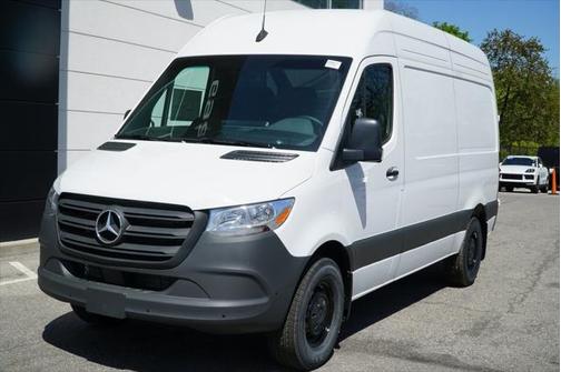 2025 Mercedes-Benz Sprinter 2500 Standard Roof